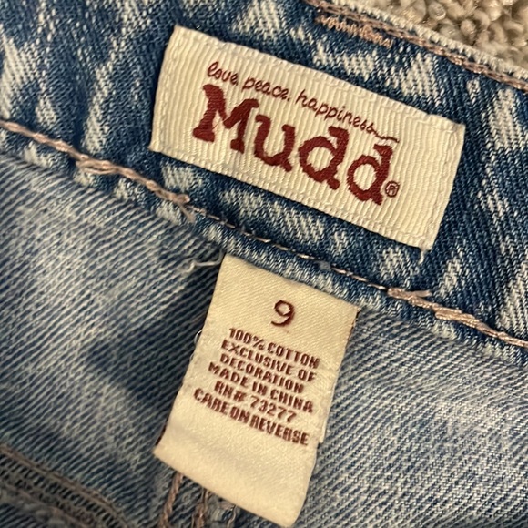 Mod Rise Mudd Classic Shorts - Picture 3 of 3